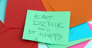 metin ile Not kağıtları