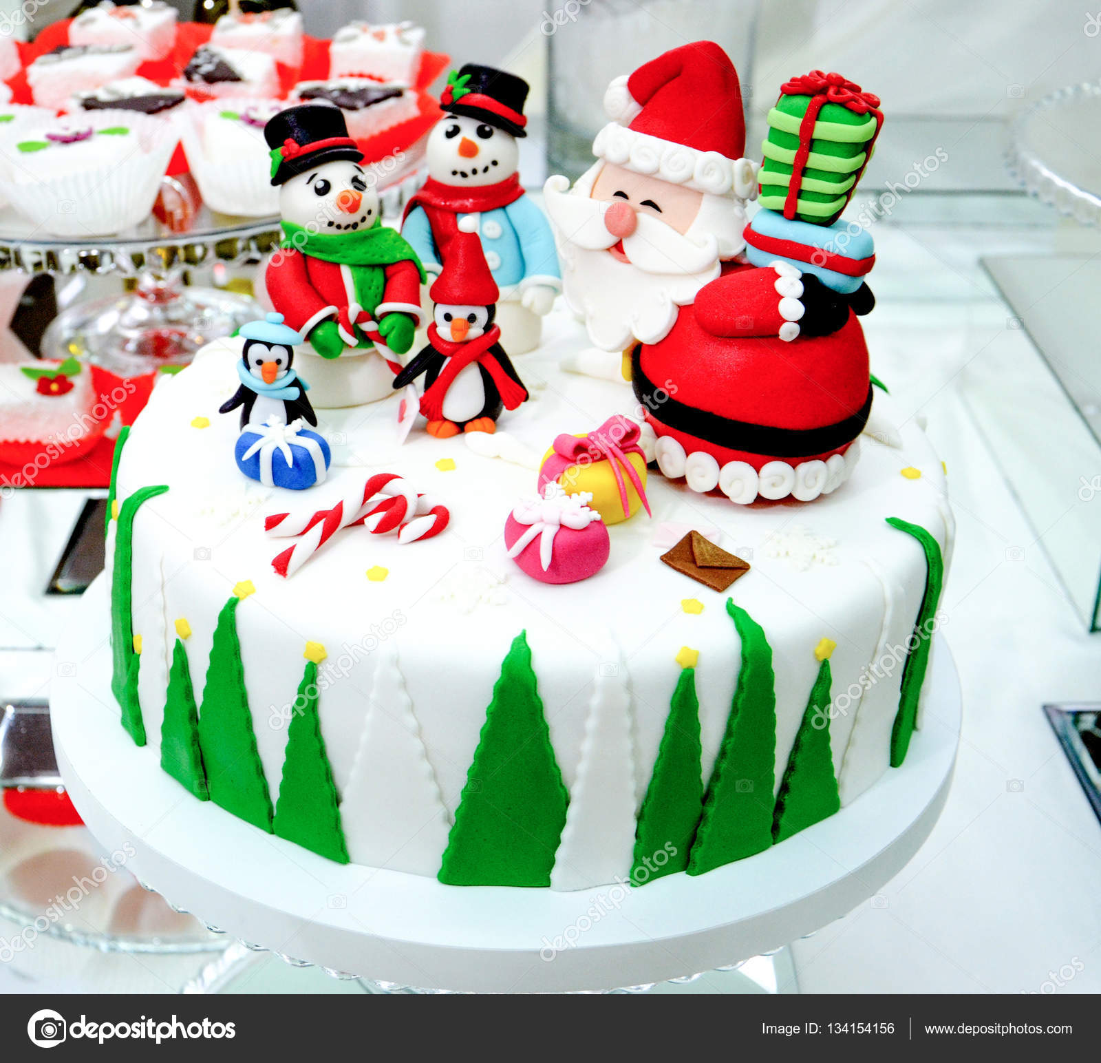 Pictures Christmas Cakes Decorated Christmas Cake Decorated