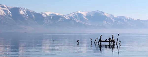 Lago pretermale in macedonia in inverno — Foto Stock