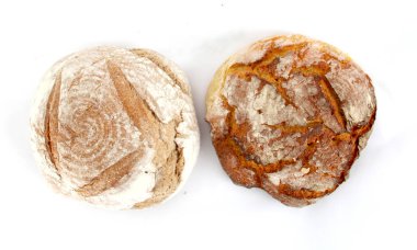 Taze pişmiş ekmek.