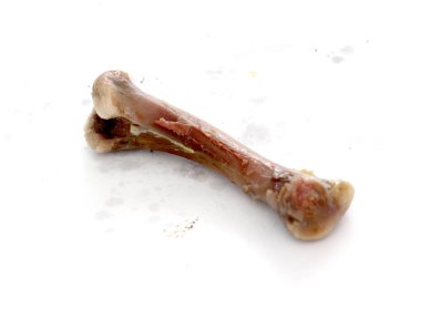 tavuk baget kemik beyaz yağlı zemin üzerine