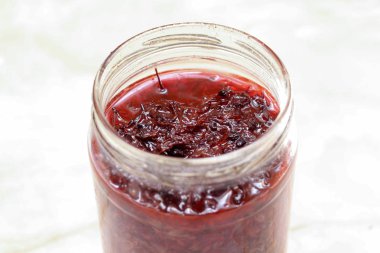 Ev yapımı bitkisel yağ St Johns wort, bitki gelen şifa