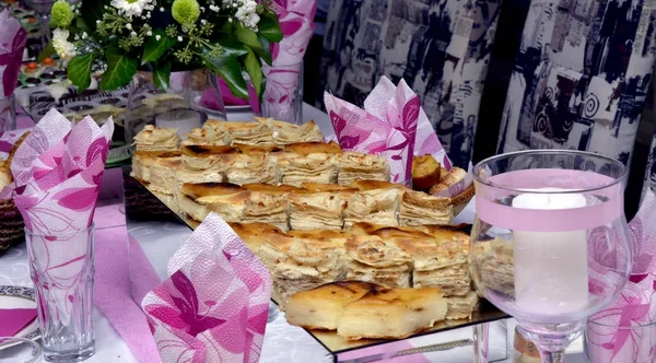 Tradicional caseiro macedônio comida, gomleze, pitulitza, ashlama , — Fotografia de Stock