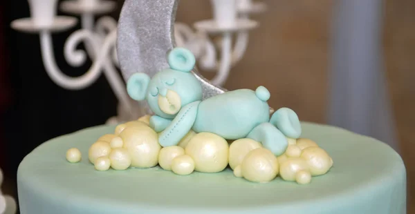 파란색, 소년을 위한 생일 케이크의 세부 사항. — 스톡 사진