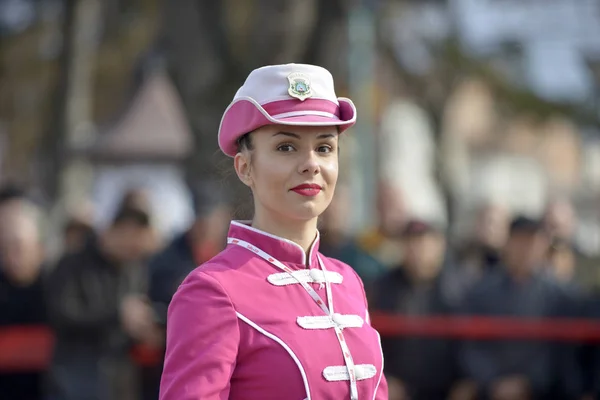 PRILEP, MACEDONIA. FEBRUARY 18 , 2018- Young majorettes from Serbia performs various dancing skills on street during the annual international carnival Prochka 2018, in city of Prilep,Macedonia — Stock Photo, Image