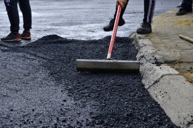 bir sokak yolunun yeniden düzenlenmesi, belediye işleri