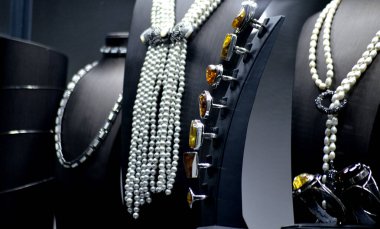 Bir perakende satış için jewwelery