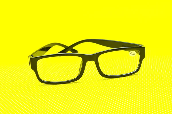 Prescrição Óculos Pretos Fundo Amarelo — Fotografia de Stock