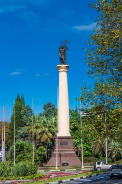 Soçi, Rusya - 29 Eylül 2016: Anıtsal sütun ile bir sta