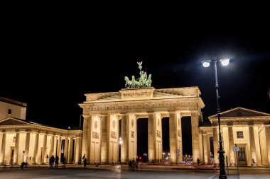 Brandeburg gate, gece, Berlin, Almanya