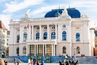 Zürih, Switzeland - 04 Kasım, 2016: Zürih opera binası. Bu s