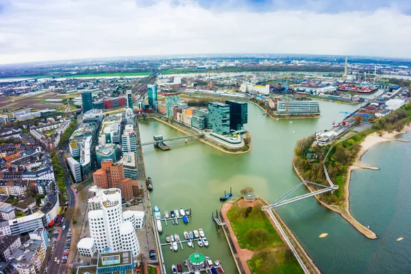 Dusseldorf, Media Harbour with contemporary architecture, Medien — Stock Photo, Image