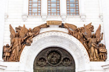 İsa, Hıristiyan bir tapınağın dış mobilya parçası