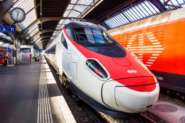 Zürih, İsviçre - 31 Ekim, 2016: bir lokomotif Zürih m