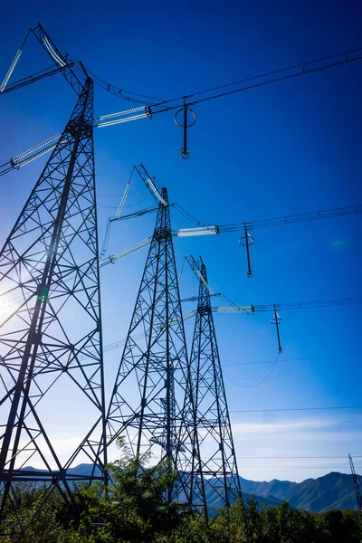 Power Tower.  Electricity transmission power lines.  Electricity — Stock Photo, Image