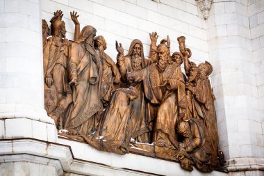 İsa, Hıristiyan bir tapınağın dış mobilya parçası