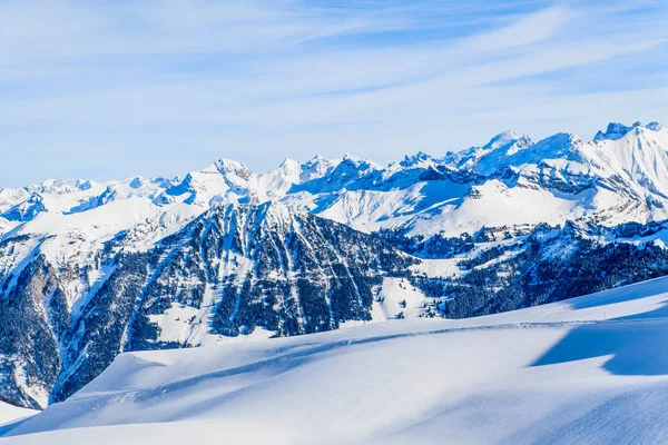 山的风景。美丽的冬天景观 — 图库照片