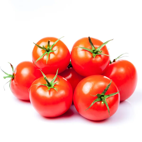 Legumes de tomate isolados sobre fundo branco — Fotografia de Stock