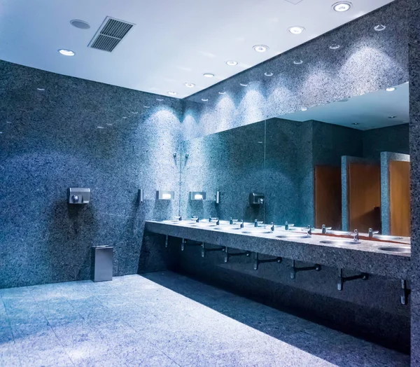 Restroom in an public building — Stock Photo, Image