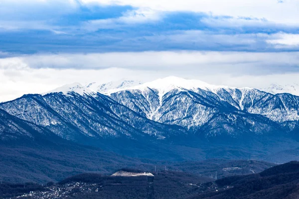 Winter mountains. View from the observation tower of Akhun mount — Stock Photo, Image