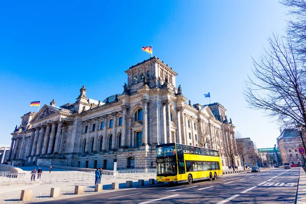 BERLIN, GERMANY-MARCH 19 2015: Reichstag building, seat of the — стоковое фото