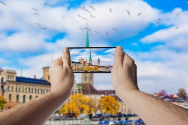 El ile smartphone Zürih, İsviçre resimleri