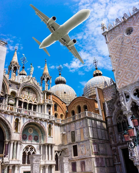 Piazza San Marko em Veneza, Itália. Catedral de San Marko. plano f — Fotografia de Stock