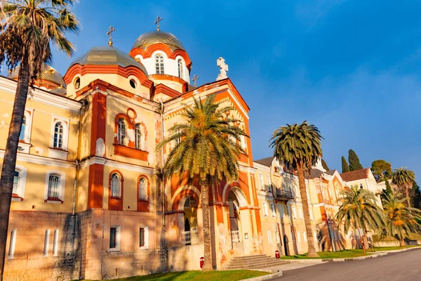 Nuevo Athos, Abjasia. Monasterio de San Simón el Cananeo. La mamá. —  Fotos de Stock