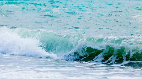 Mořská vlna. vlny oceánu. vlna surfování — Stock fotografie
