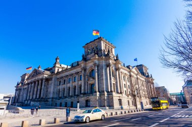 Berlin, Almanya-19 Mart 2015: Reichstag Binası, koltuk