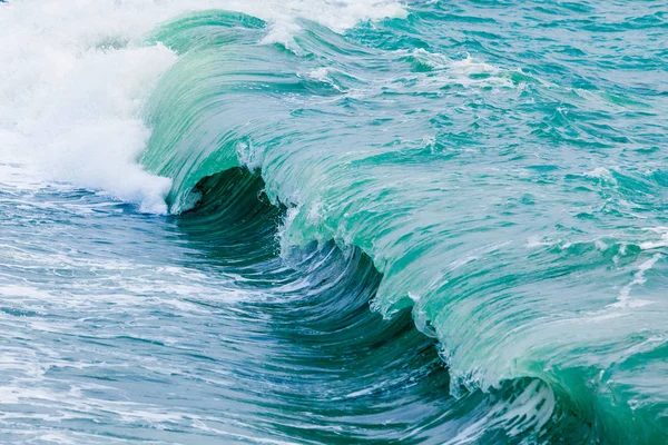 바다 물결입니다. 속보 파도입니다. 바다에 폭풍 — 스톡 사진