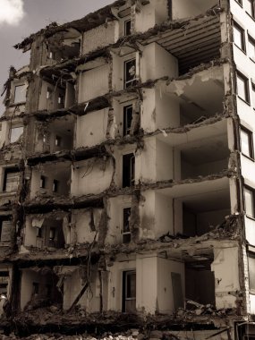 yıkık tuğla. bir şehir kalıntıları. Kalıntılar savaş. terk edilmiş evleri