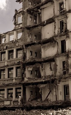 yıkık tuğla. bir şehir kalıntıları. Kalıntılar savaş. terk edilmiş evleri