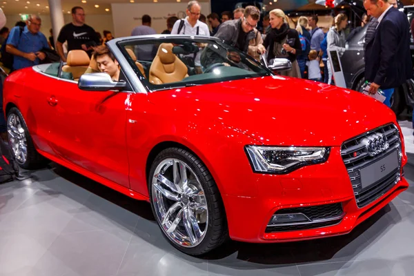 FRANKFURT - SETEMBRO 22, 2015: Audi shown at the 66th IAA (Inte — Fotografia de Stock