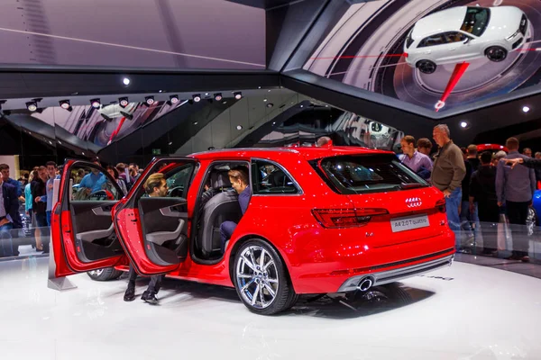 Франкфурт - 22 вересня 2015: Audi показаний на 66-е-МАА (ІНТО — стокове фото