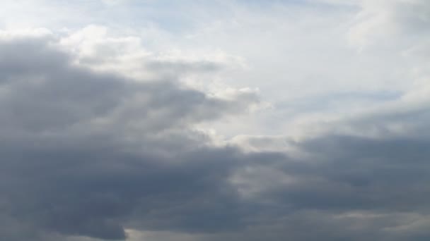 Dunkle Wolken im Gewitter — Stockvideo