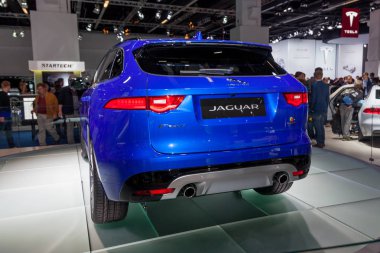 Frankfurt, Almanya - 23 Eylül, 2015: Jaguar F-Pace - dünya 