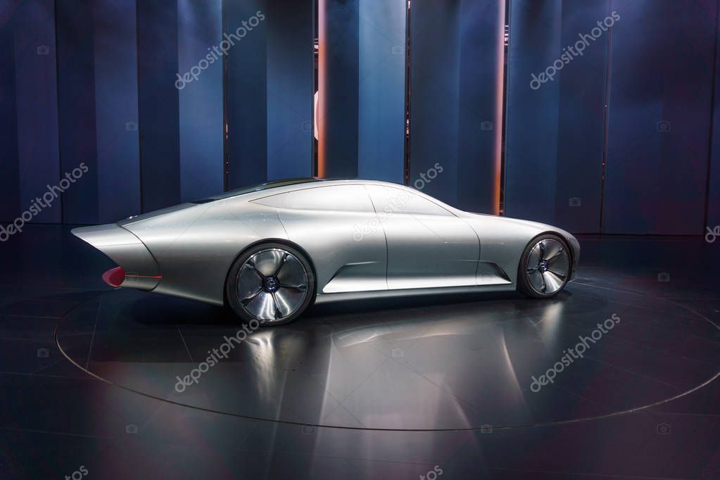 FFRANKFURT - SEPTEMBER 23: The Mercedes-Benz Concept IAA Intelligent Aerodynamic AutomobileSeptember 23, 2015 in Frankfurt, Germany