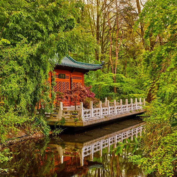 Ασιατικό κήπο. ιαπωνικός κήπος Ζεν — Φωτογραφία Αρχείου