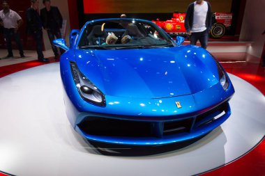 Frankfurt, Almanya - 22 Eylül 2015:2016 Ferrari 488 Gts örümcek d