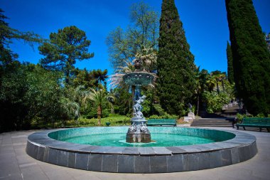 Soçi, Rusya, 12 Mayıs 2017: Botanik Bahçesi Park - Rotunda. Botanik Bahçesi