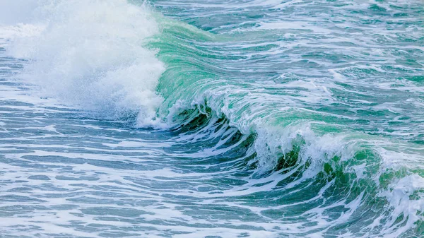 Hermosa ola marina. fondo de agua oceánica — Foto de Stock