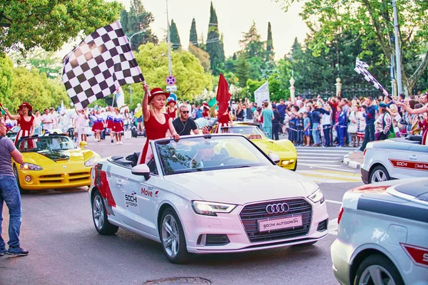 Σότσι, Ρωσία. 27 Μαΐου 2017, καρναβάλι δείχνουν αφιερωμένη η ΟΠΕ — Φωτογραφία Αρχείου