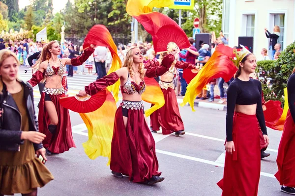 Sotchi, Russie. 27 mai 2017, Carnaval dédié à l'ope — Photo