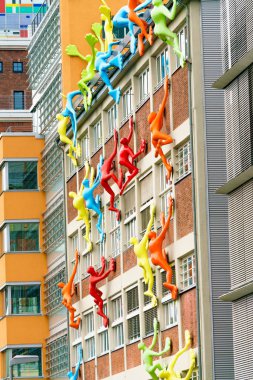 Düsseldorf, Almanya - 14 Nisan 2017: Rogge, renkli tam rakamları