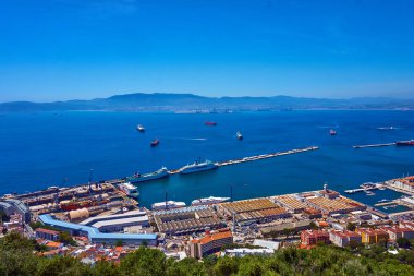 Gibraltar havadan görünümü. Gibraltar İngiltere başkenti Gibraltar