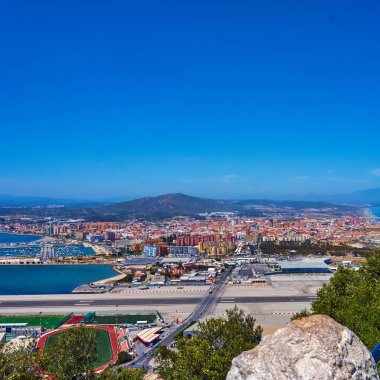 Gibraltar havadan görünümü. Gibraltar İngiltere başkenti Gibraltar