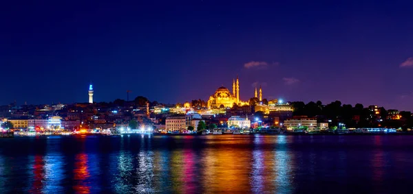 Estambul. Turquía antecedentes de viaje. La Mezquita Suleymaniye. Cerca. —  Fotos de Stock