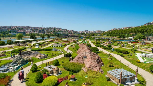 ISTANBUL, TURQUIA - 12 JULHO, 2017: Miniaturk é um parque em miniatura — Fotografia de Stock