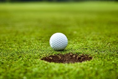 Golf topu yeşil. Golf topu dudak Kupası